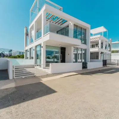Imperial Jade V2 - Villa Semeli in Protaras