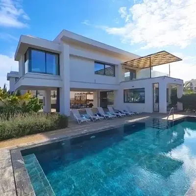 Billy's Place Protaras Luxury Villa with private pool with heated pool option for autumn and winter months