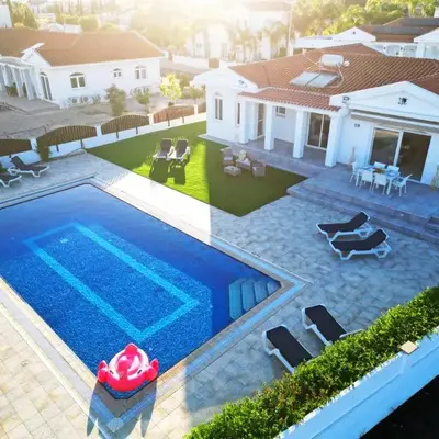 Villa Aquamarine