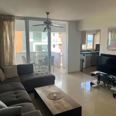 Superb Seaview Flat