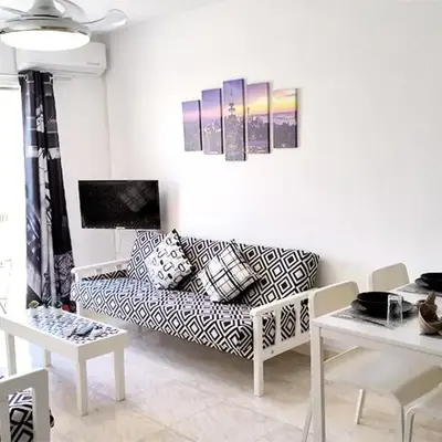SPECIAL OFFER -70 Percent OFF - Sleep 5 - Best Location - Free Parking