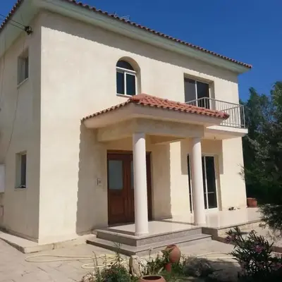 house in pyrgos