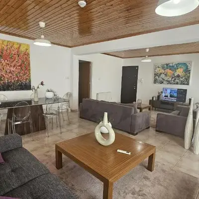 STAY Uptown Apartment