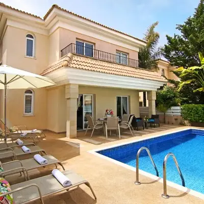Villa Alyson
