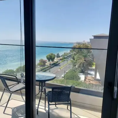 Seafront City Center Studio