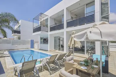Gallery image of Protaras Pearl PE15 in Paralimni