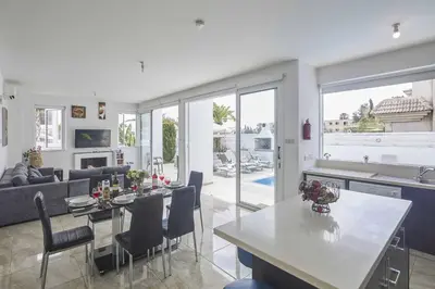 Gallery image of Protaras Pearl PE15 in Paralimni