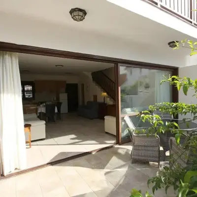 The Bay Villa