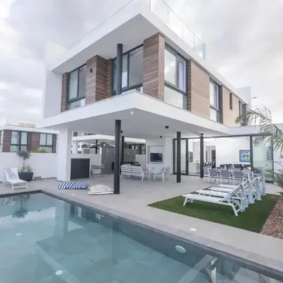 Aqua 4 Bedrooms