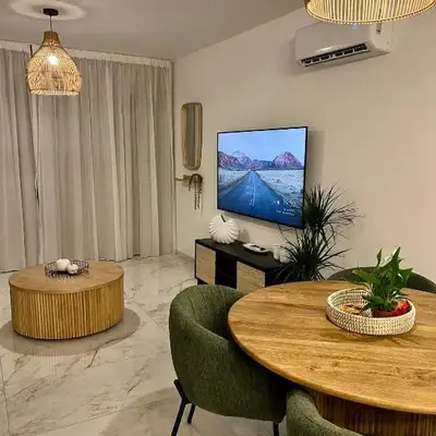 FatCow Beach Apartment Ultra