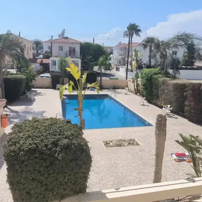 2 Bedroom Penthouse Apartment in Oroklini with Communal Pool