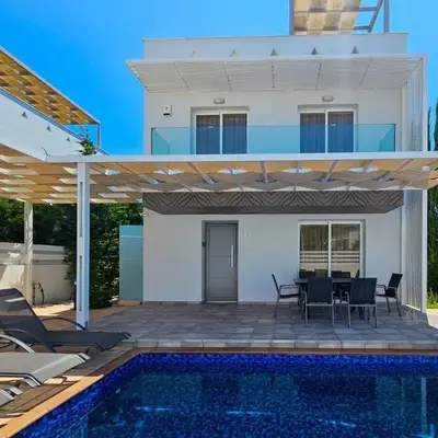 Nissi beach villa Azure