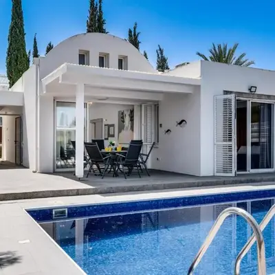 Villa Zina by Ezoria Villas