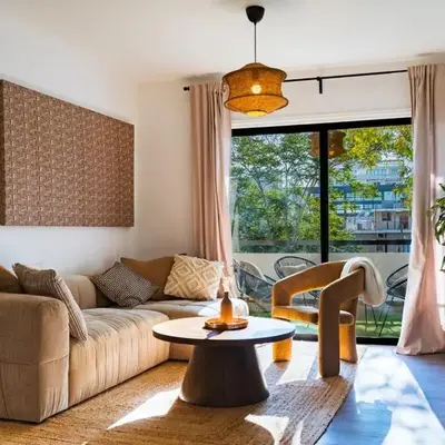City Centre Modern Boho Stay