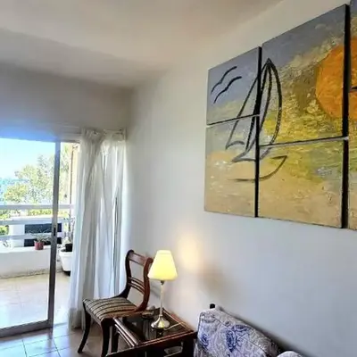 Retro art and mirrors Molos