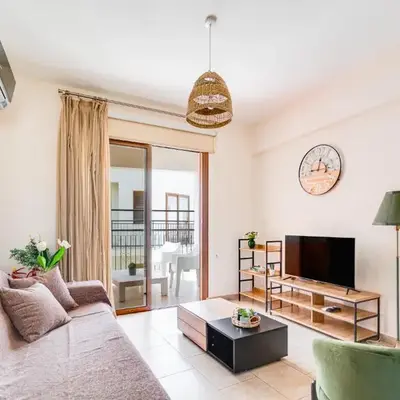 Market View Apartment - Near The Beach