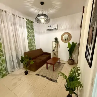 Alison rooms in center