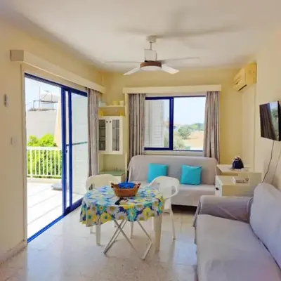 Quiet Top Floor One Bedroom Apartment in Pyla Near Beach