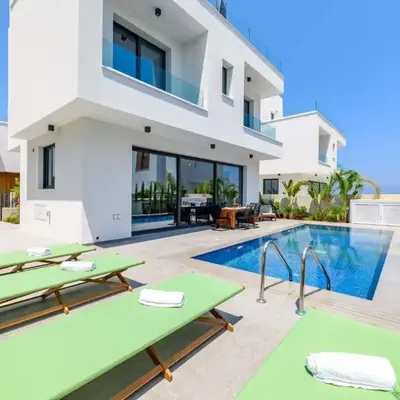 By The Beach Nova Seaview Villa