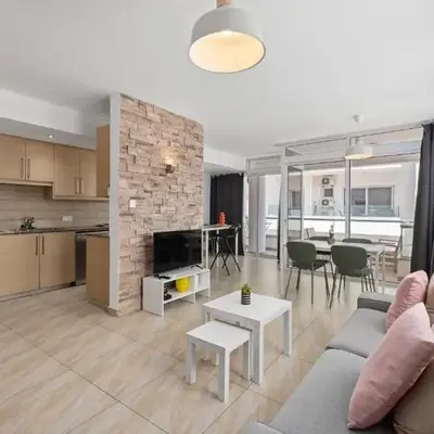 Giorgio Downtown 2 Bedroom Apartment