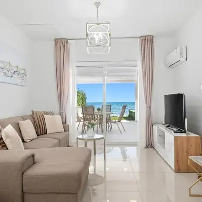 Wavestone Beachfront House
