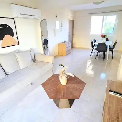 2BR Apartment with Pool & Free Wi-Fi