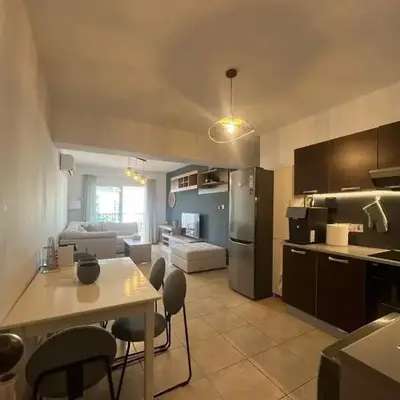 2 bedroom flat in centre