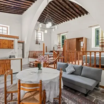 Antonys Garden House