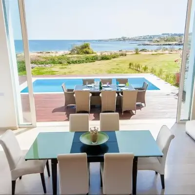 Luxury Bay View Villa 20 Right On Τhe Beach