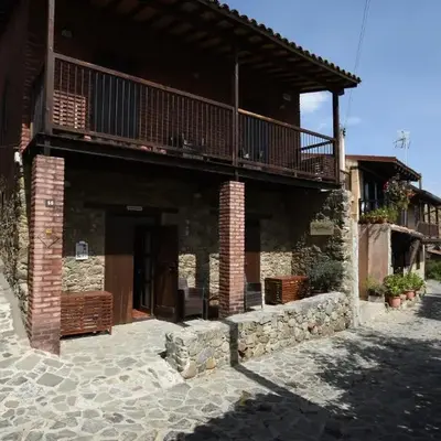 Enipnion Apartments