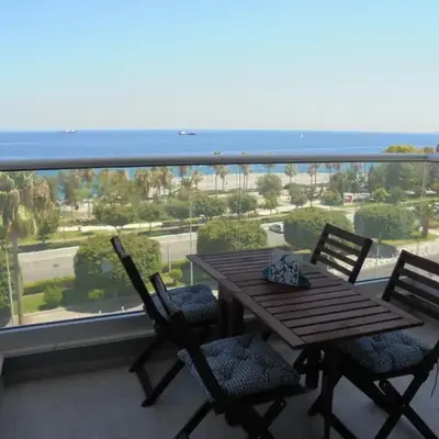 Kermia Court - Beach-front
