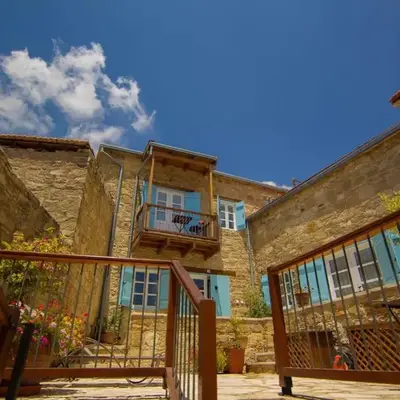 Dolphin Guest House and Studios