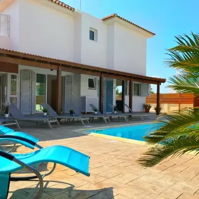 Tarracotta Villa 4 bedroom