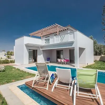 Villa Petreris Enas - Stunning 3 Bedroom Central Ayia Napa Villa With Pool