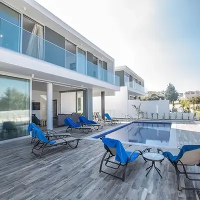 Villa Olive Titan
