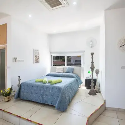 Pallini Court