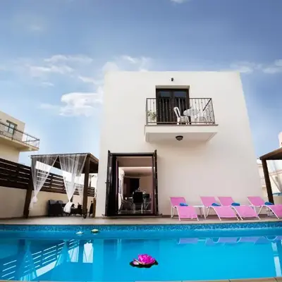 Luxury Villa Regina