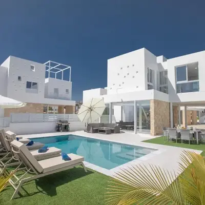 Walk to Protaras Center & Beach- Your Dream Escape