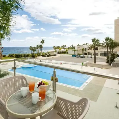 BLISS - Coralli Beachfront Apartment