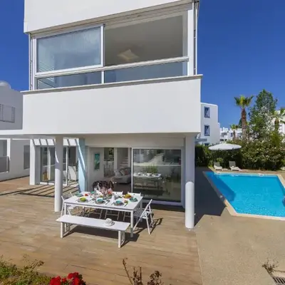 Oceania Villa