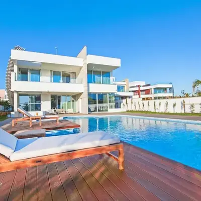 Vivo Mare Beachfront Villas - Emerald