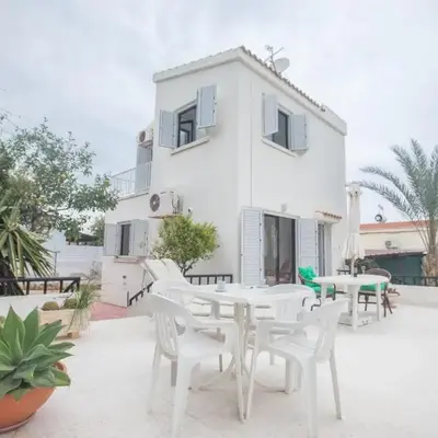Peaceful Cozy Home Great Location