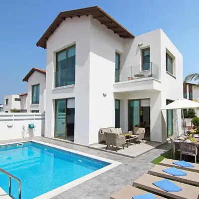 Villa Dina